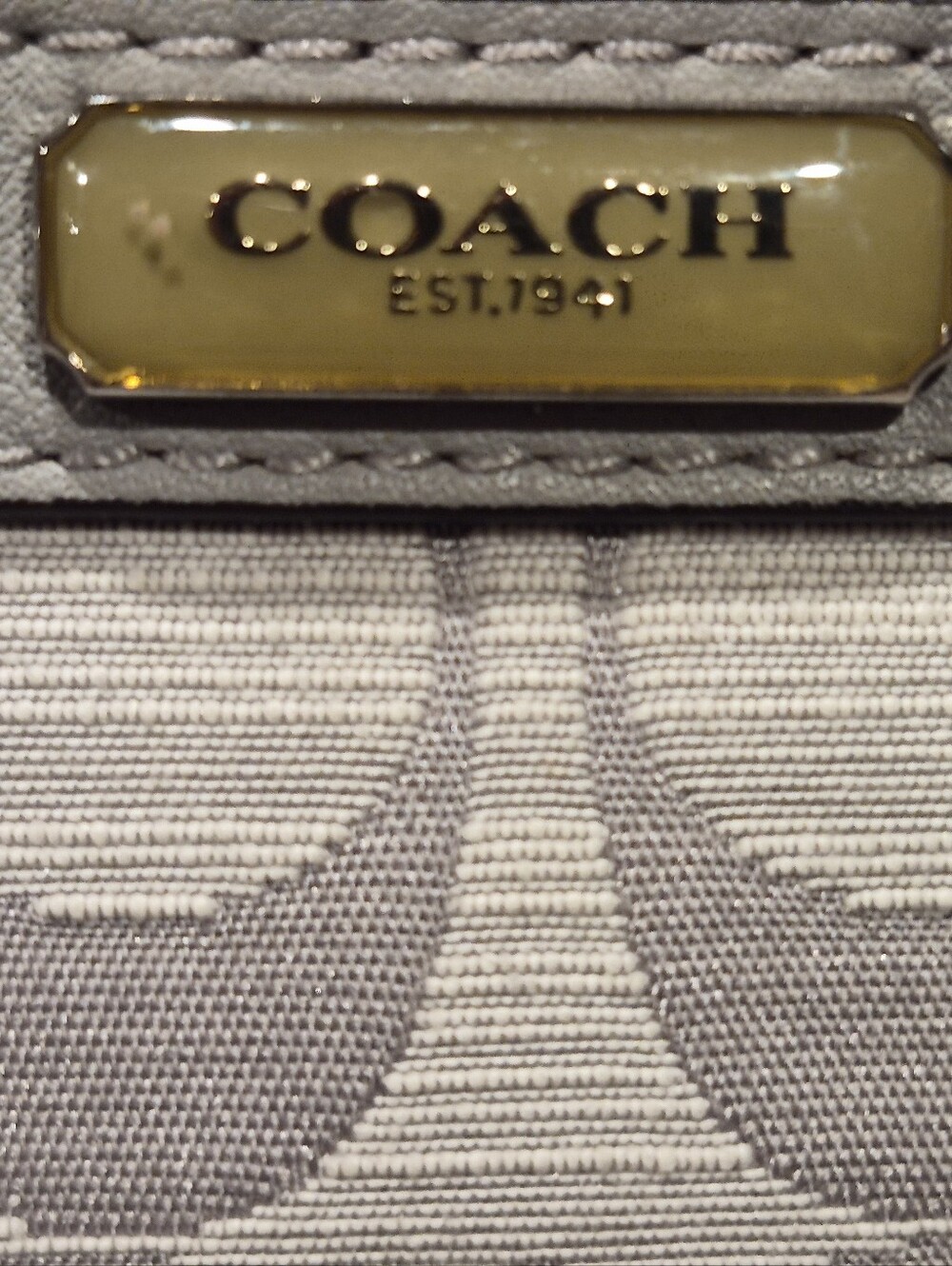 Coach Shantung Pleated Grey Wristlet (F48754) - Picture 4 of 7